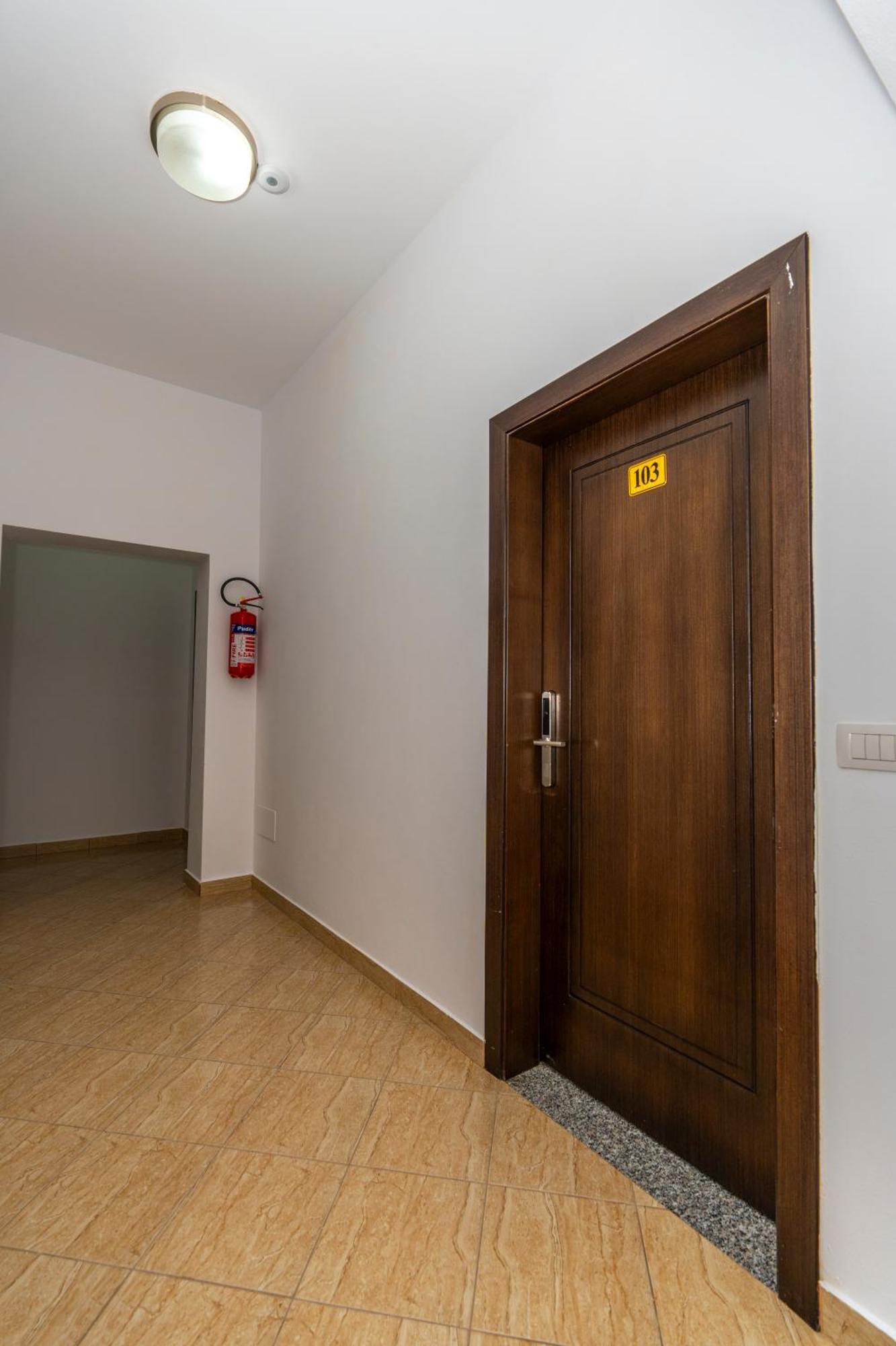 Hotel Albania