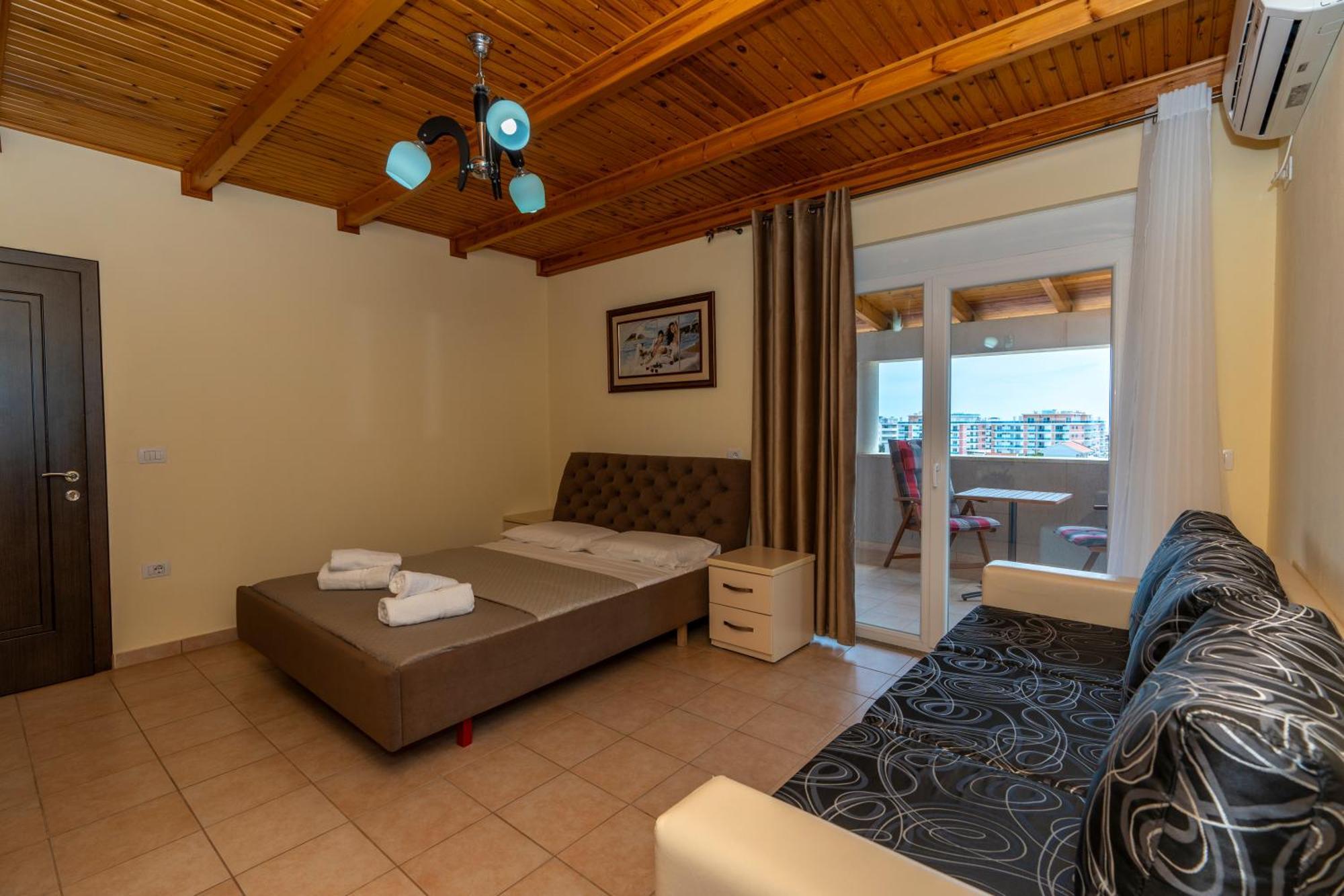 Albania Hotel Velipojë