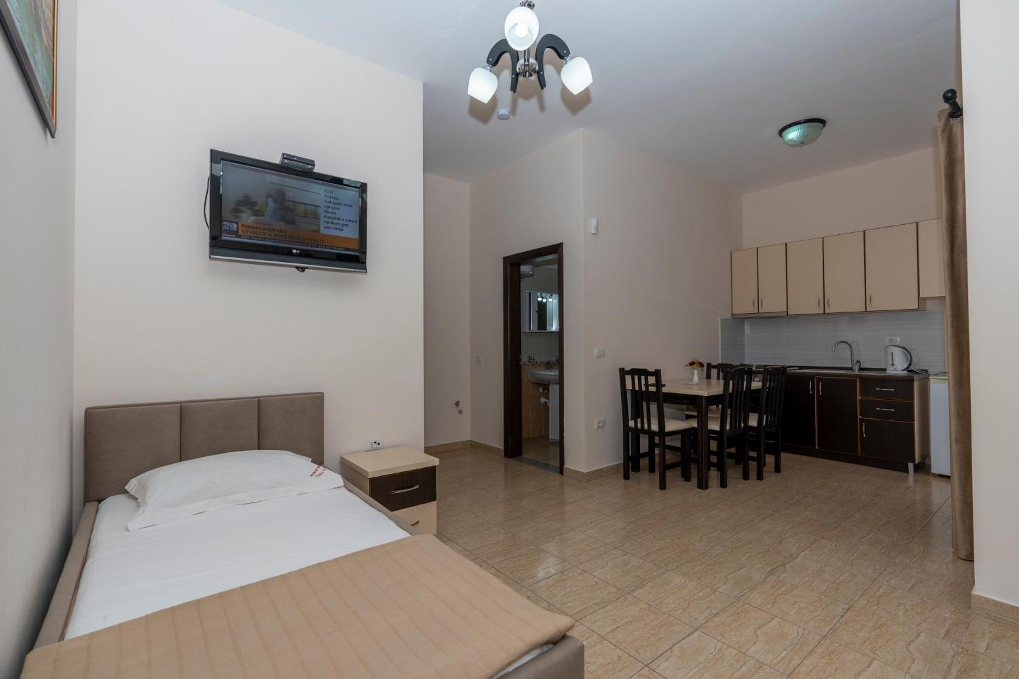 Albania Hotel Velipojë