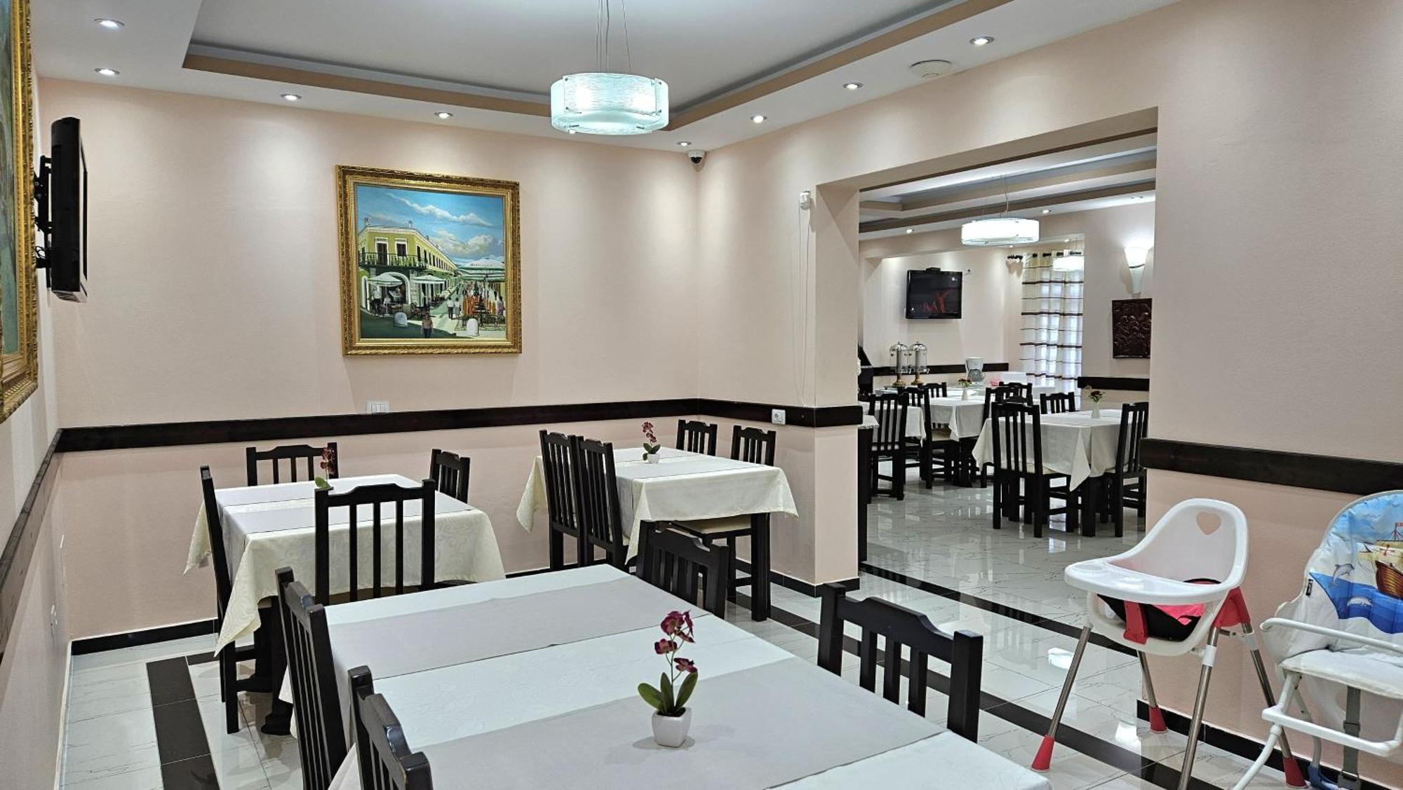 Albania Hotel *